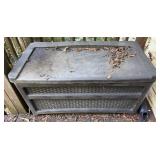 Suncast Outdoor Plastic Deck Box w/Lid
