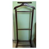 NOVA Wooden Valet Stand w/Hanger