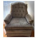 Broyhill Upholstery Armchair Button Tufted Back