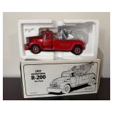 1957 International R-200 Tow Truck1/34