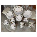 Gibson Christmas China Set10 place setting