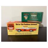 1940 Ford & 1957 Ford Banks 1/25