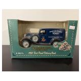 ERTL Anheuser-Busch 1932 Ford Bank1/25