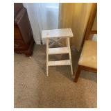 Step Ladder