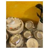 Homer Laughlin China Set