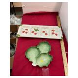 2 Serving Dishes