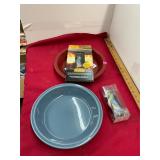 2 Pfaltzgraff Pie Plates with Birds