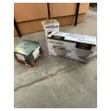 3 Kitchen Items Lot