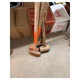 4 Sledge Hammer