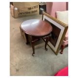 Broyhill End Table with Drawer