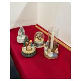 4 Piece Christmas Lot