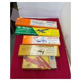 5 Vintage Airplane Models