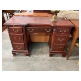 Knee Hole Vanity Desk