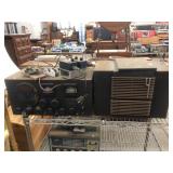 Hallicrafters Super Defiant Communication Radio