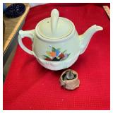Vintage Tea Pot and Oiler