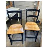 2 Barstools