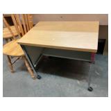 Rolling Metal Work Stand