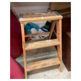 Wooden Folding Step Ladder