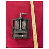 AMC Vise