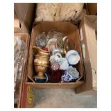Vintage Decor Box Lot