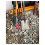 Garden Tools Lot