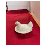 Vintage Milk Glass Nesting Hen