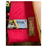 Parx Wrenches and Wooden Chisels Set