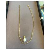 18K Gold Serpentine Chain and Pearl Pendant