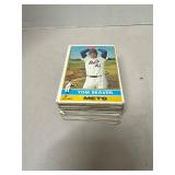 70 1970s Topps Baseball Cards