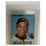 1967 Topps #200 Willie Mays (HOF) Baseball Card