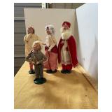 4 Byers Choice Williamsburg Carolers