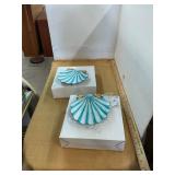 2 New Gift Seashell Plates