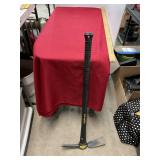 Collins Axe