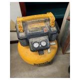 Dewalt 6Gal Air-Compressor