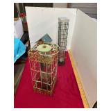 Birdhouse & 2 Feeders