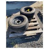 4 175/13 5 Lug Wheel and Tires