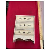 Antique Childï¿½s Miniature Doll Dresser
