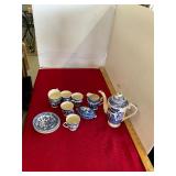 Blue Willow Childs Tea Set