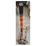 Vintage Hydraulic Floor Jack - Reliable Tool for M