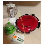 Kitchen Appliances Set Including Blender, Egg Cook