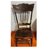 Vintage Wooden Furniture Set: Elegant Chair and Dr