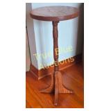 Vintage Wooden Pedestal Table - Elegant Craftsmans