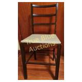 Vintage Wooden Ladder Back Chair - Rustic Charm fo