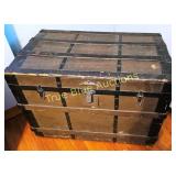 Vintage Wooden Trunk - A Timeless Treasure for Col
