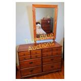 Vintage Oak Dresser with Mirror - Timeless Eleganc