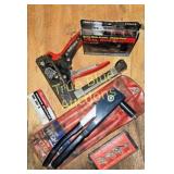 Craftsman Heavy-Duty Wire Stapler and Rivet Gun
