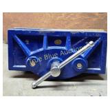 Blue Vise