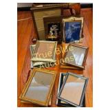 Elegant Assortment of Vintage Picture Frames - Per