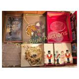 Charming Holiday Collectibles: Vintage Ornaments a