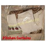 Charming Vintage Kitchen Curtains and Drapes Set